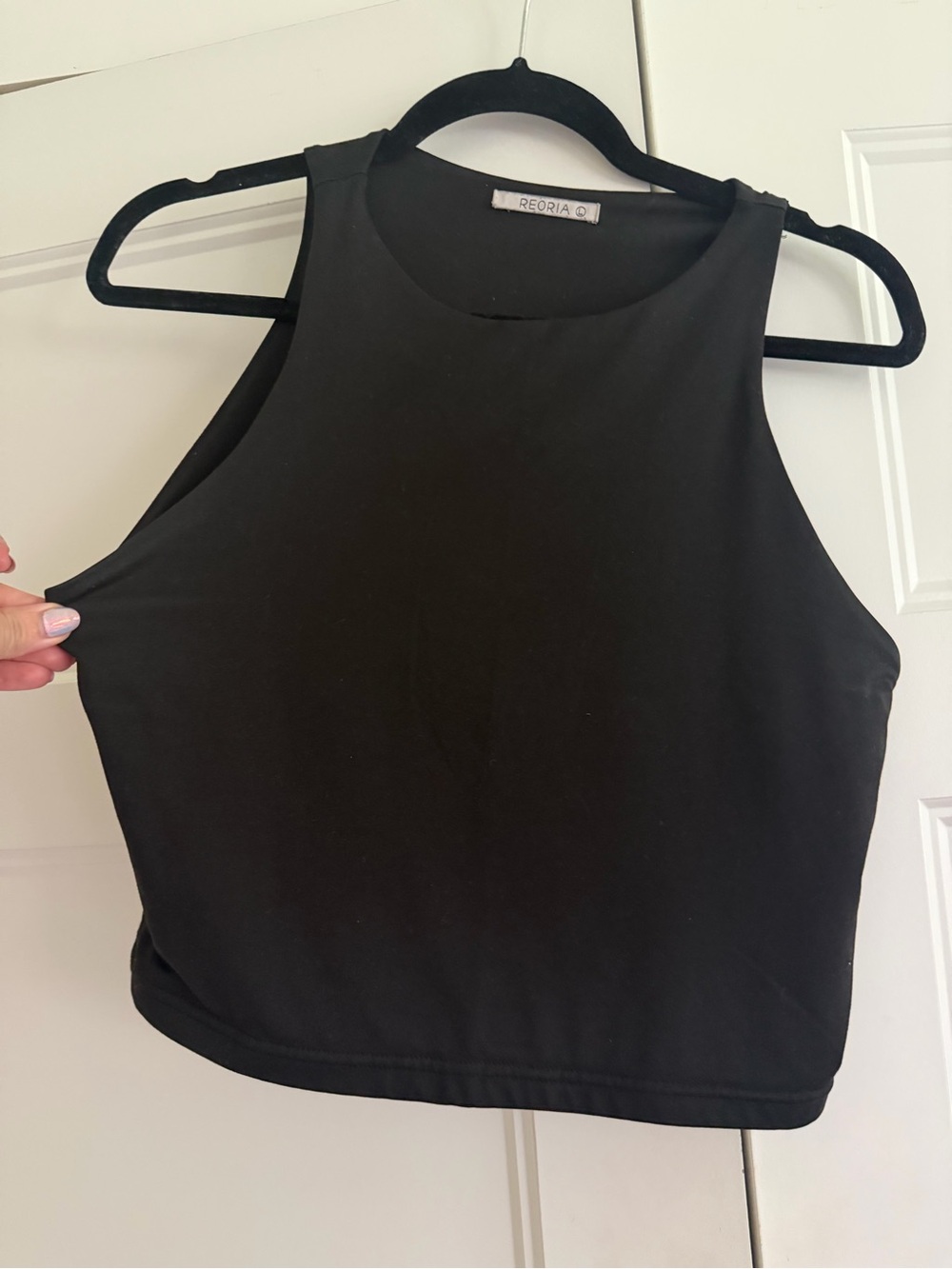 ReoRia Solid Black High-Neck Crop Tank Top